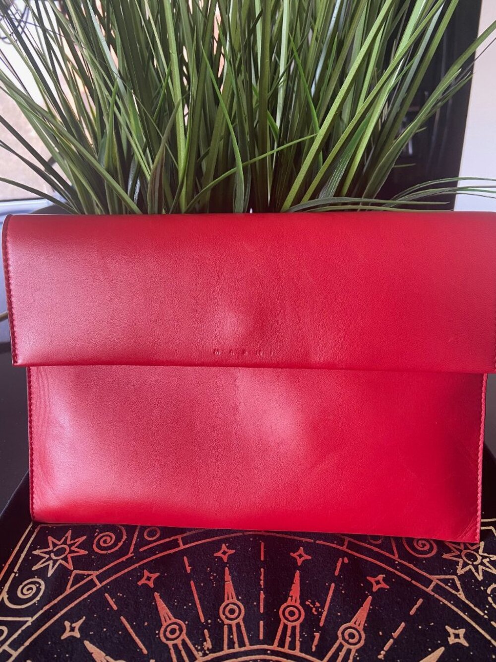 NWOT STUNNING MARNI RED LEATHER ENVELOPE HANDBAG